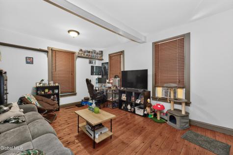 27 Lilac Lane Troy NY 12180