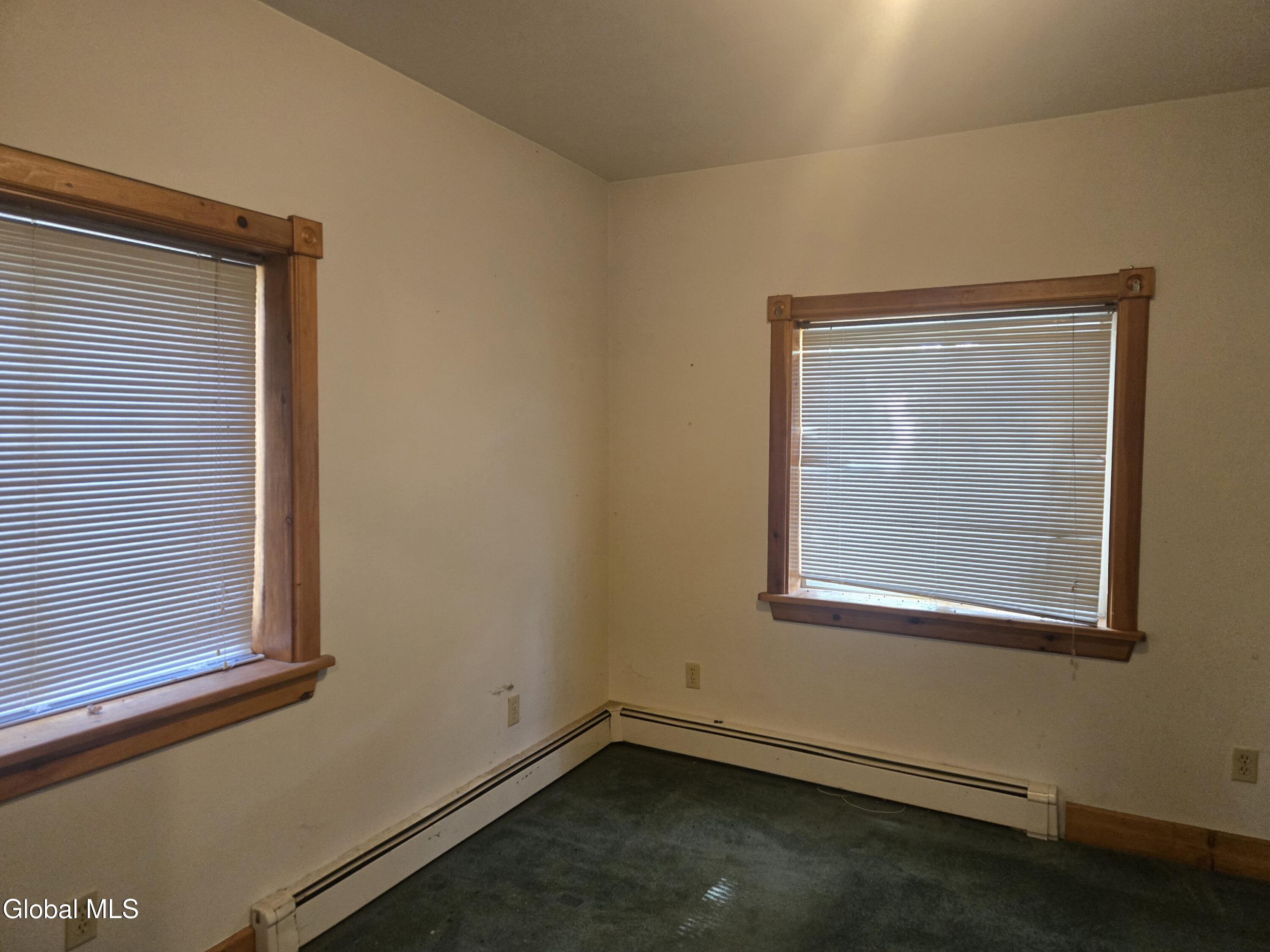 5727 Ny-86 Wilmington NY 12997