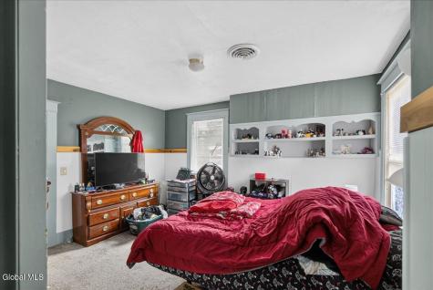 28 Woodlawn Avenue Greenwich NY 12834