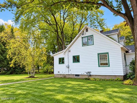 31 Thomas Avenue Hudson Falls NY 12839