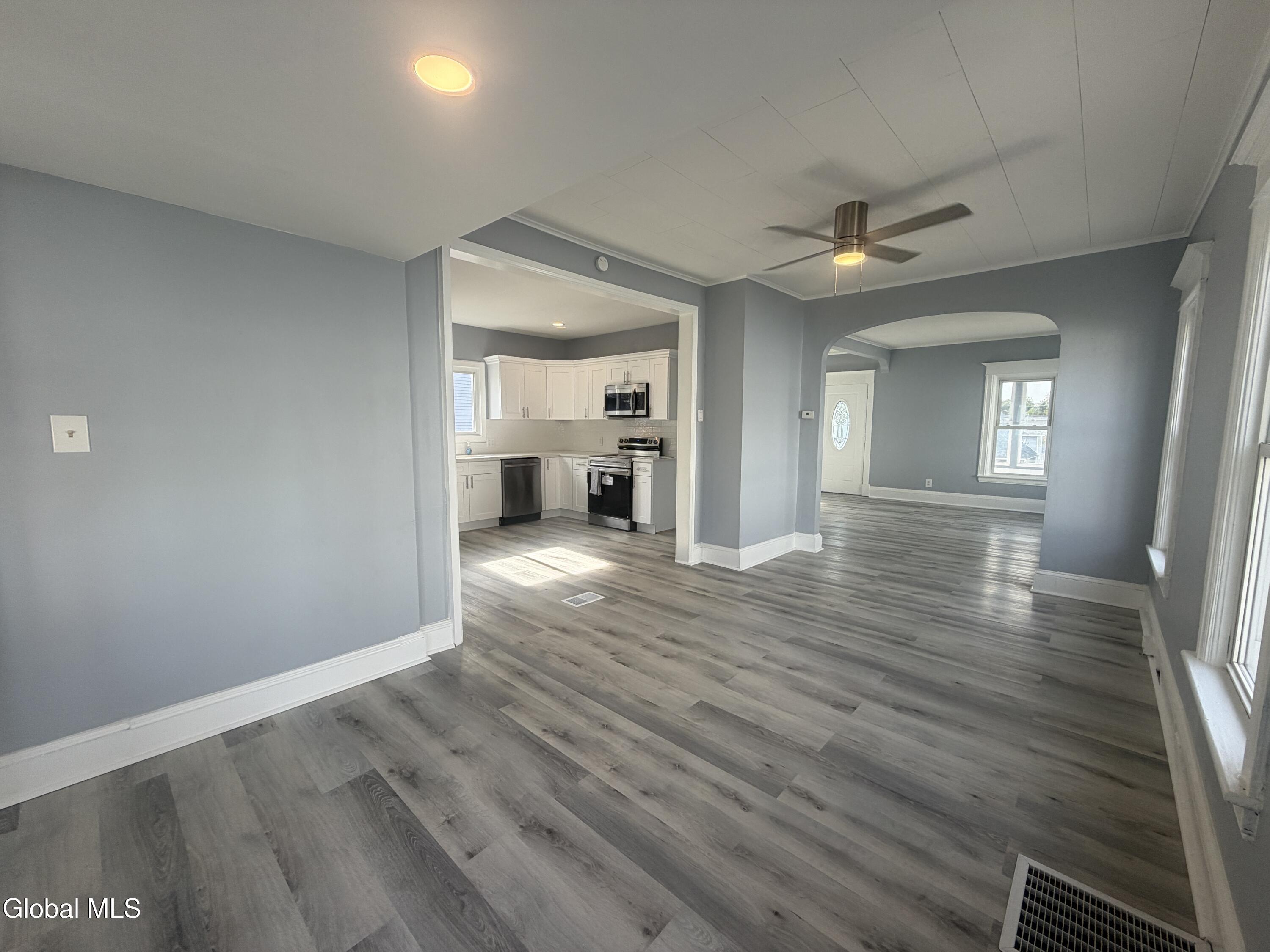 2734 Broadway Schenectady NY 12306