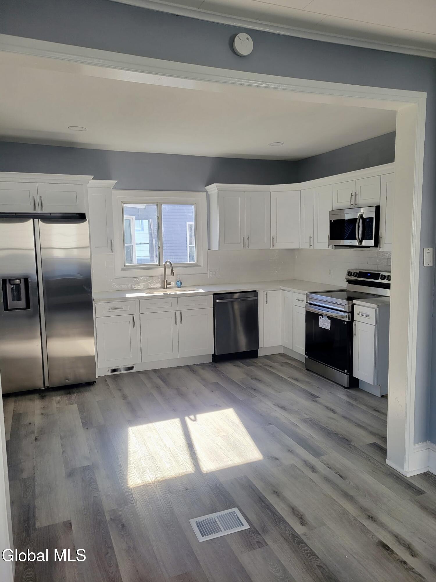 2734 Broadway Schenectady NY 12306