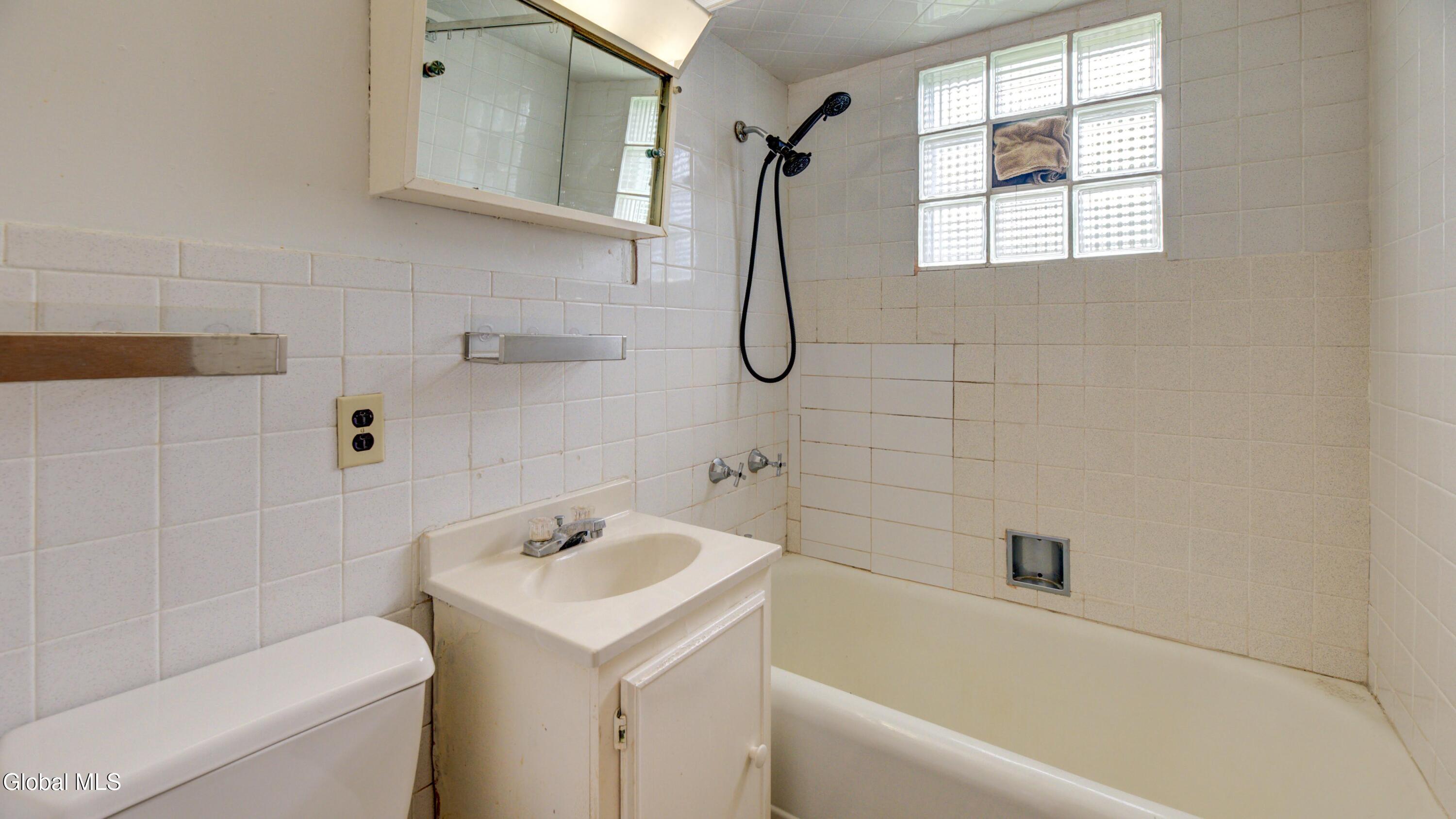 62 Orchard Street Gloversville NY 12078
