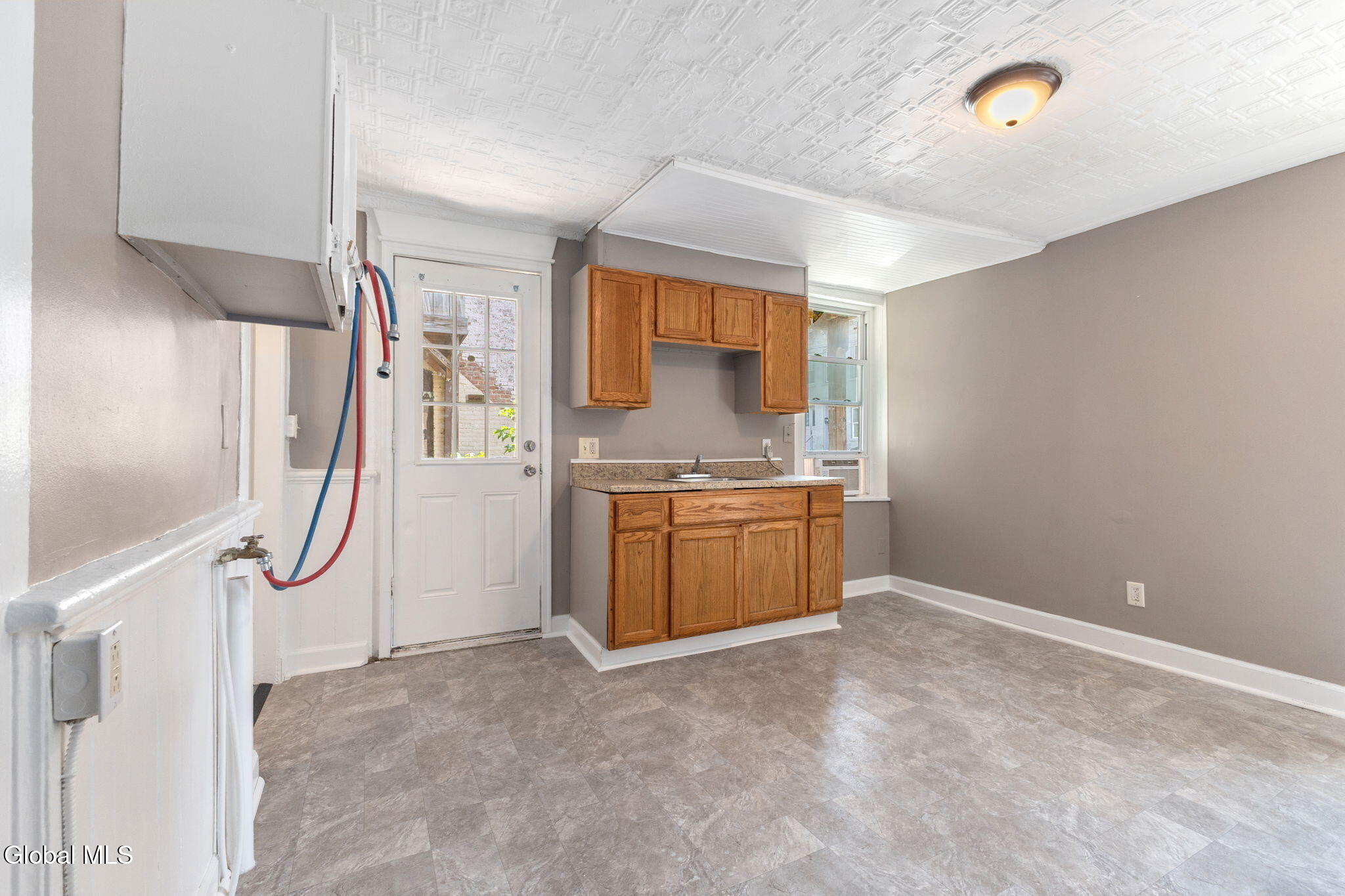 1302 5th Avenue Troy NY 12180
