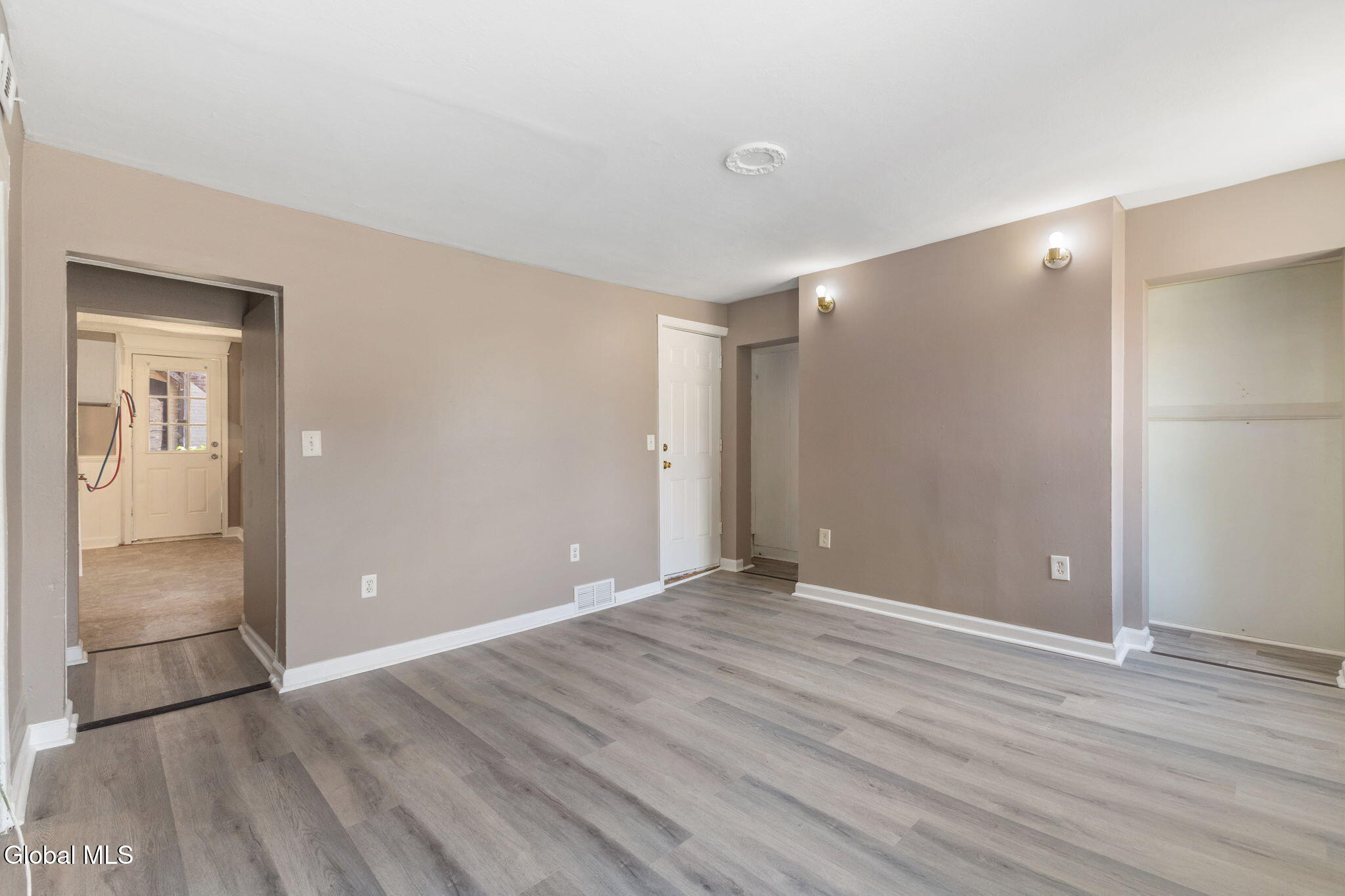1302 5th Avenue Troy NY 12180