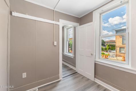 1302 5th Avenue Troy NY 12180