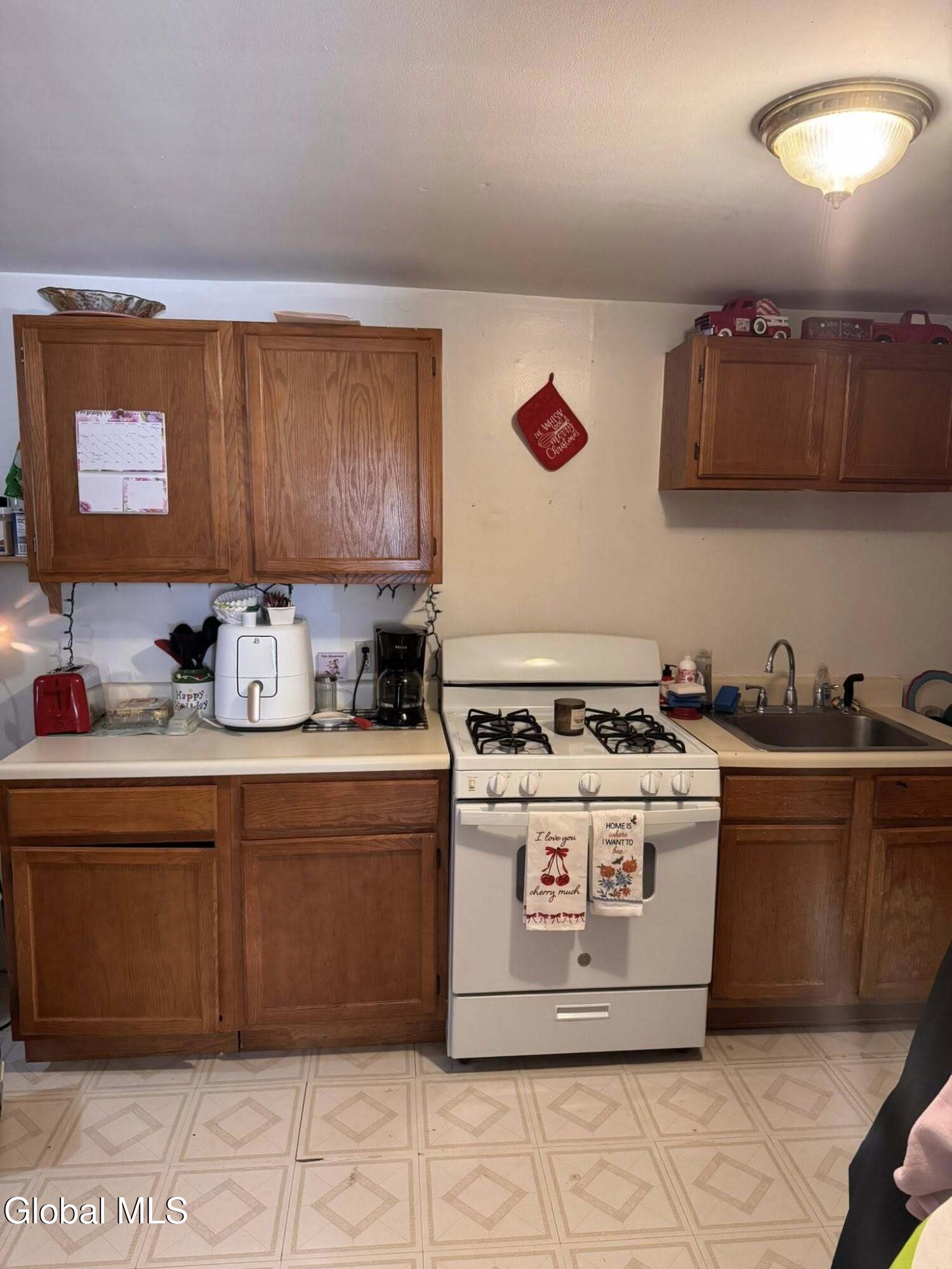 34 Leonard Street Mechanicville NY 12118