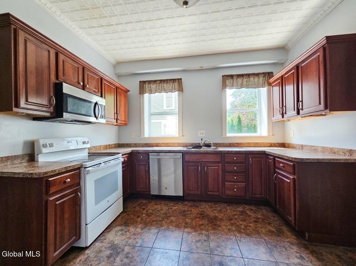 2165 14th Street Troy NY 12180