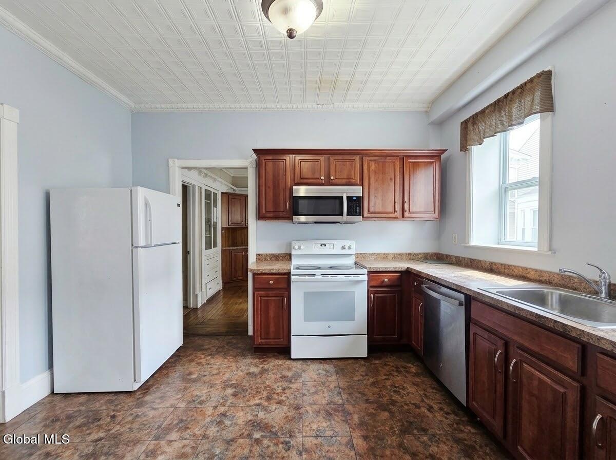 2165 14th Street Troy NY 12180