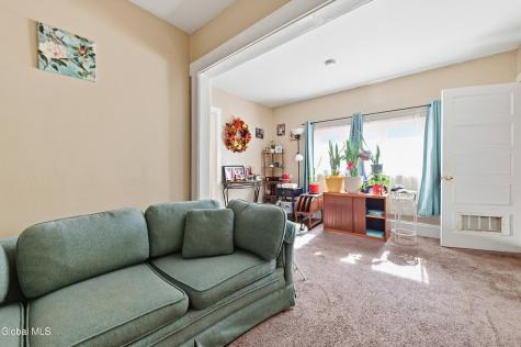 941 Cleveland Avenue Schenectady NY 12306