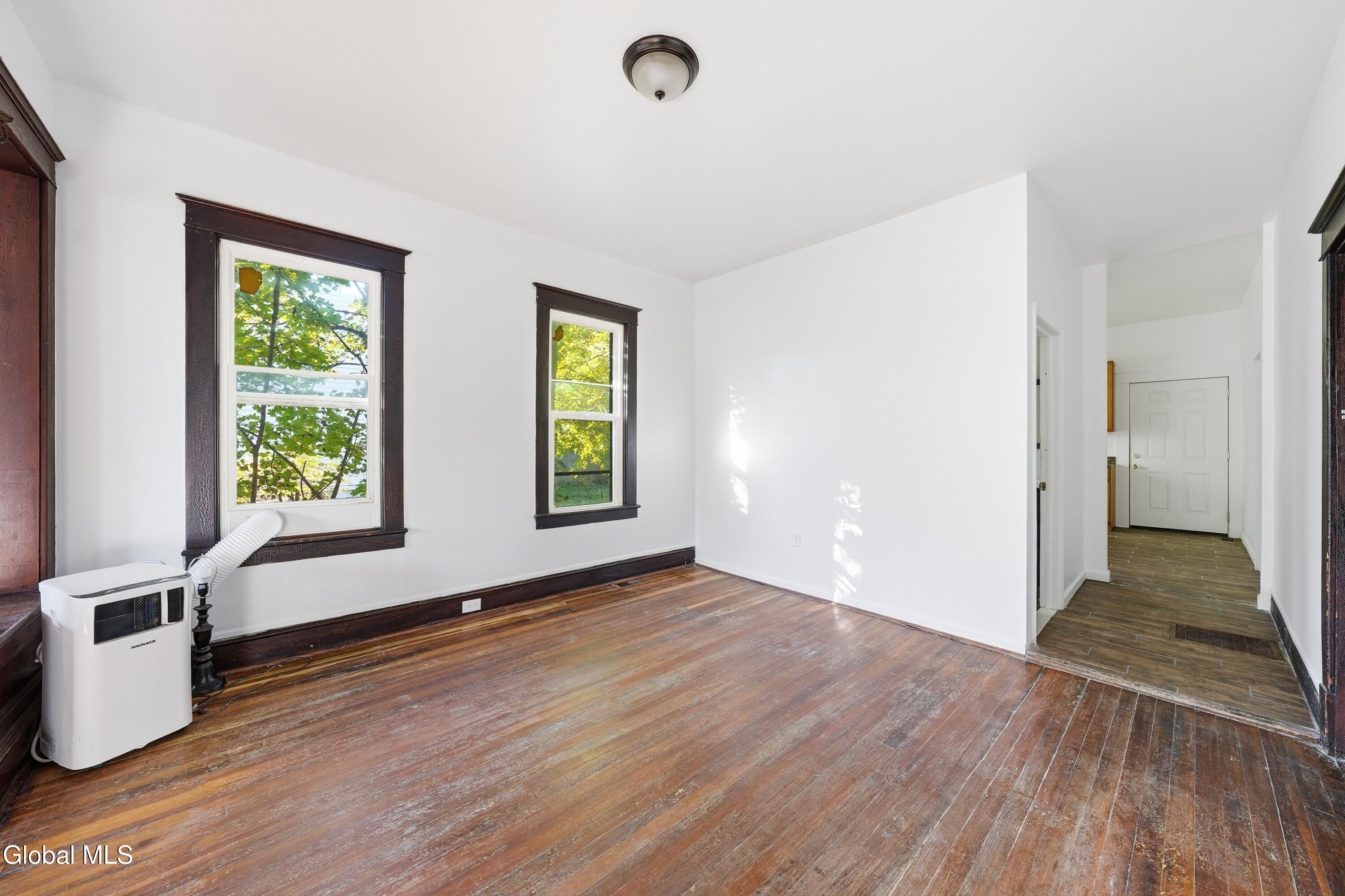 69 6th Avenue Troy NY 12180