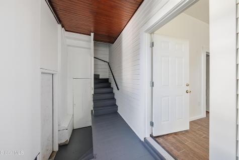 69 6th Avenue Troy NY 12180