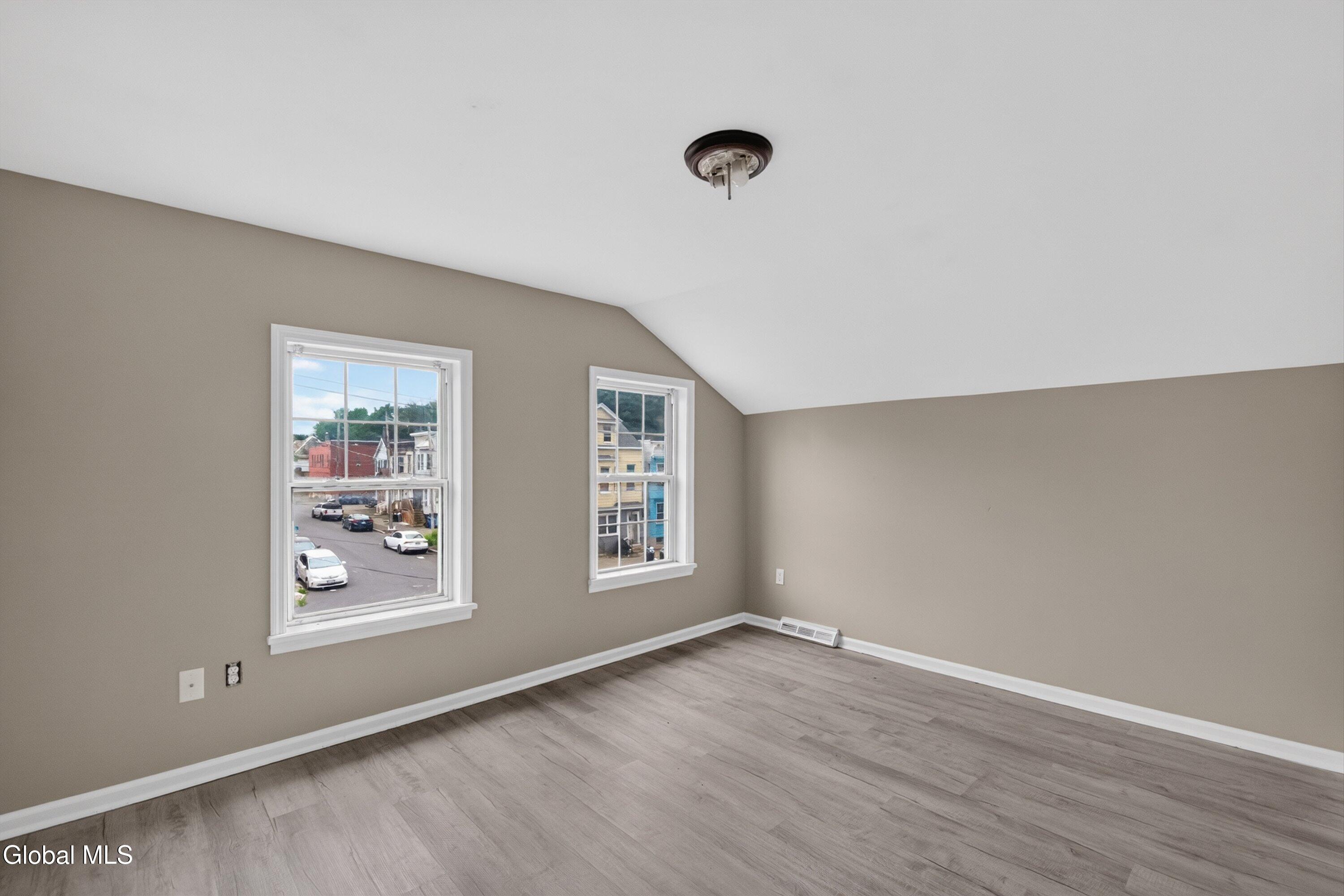 473 Washington Avenue Albany NY 12206