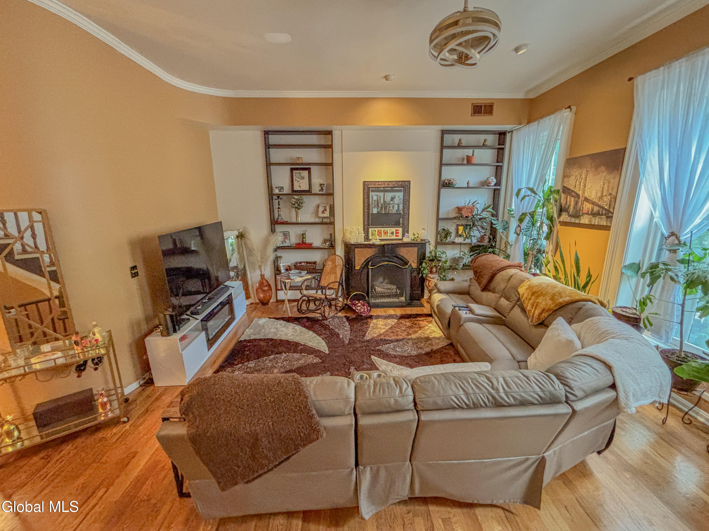 149 Lancaster Street Albany NY 12210