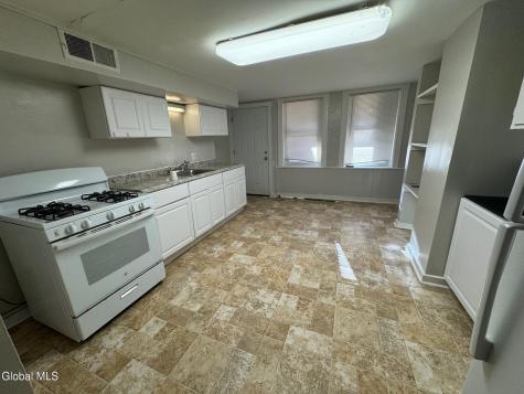 166 2nd Street Albany NY 12210
