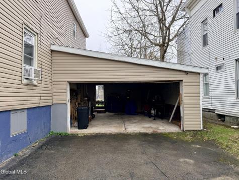 29 Wilson Avenue Amsterdam NY 12010