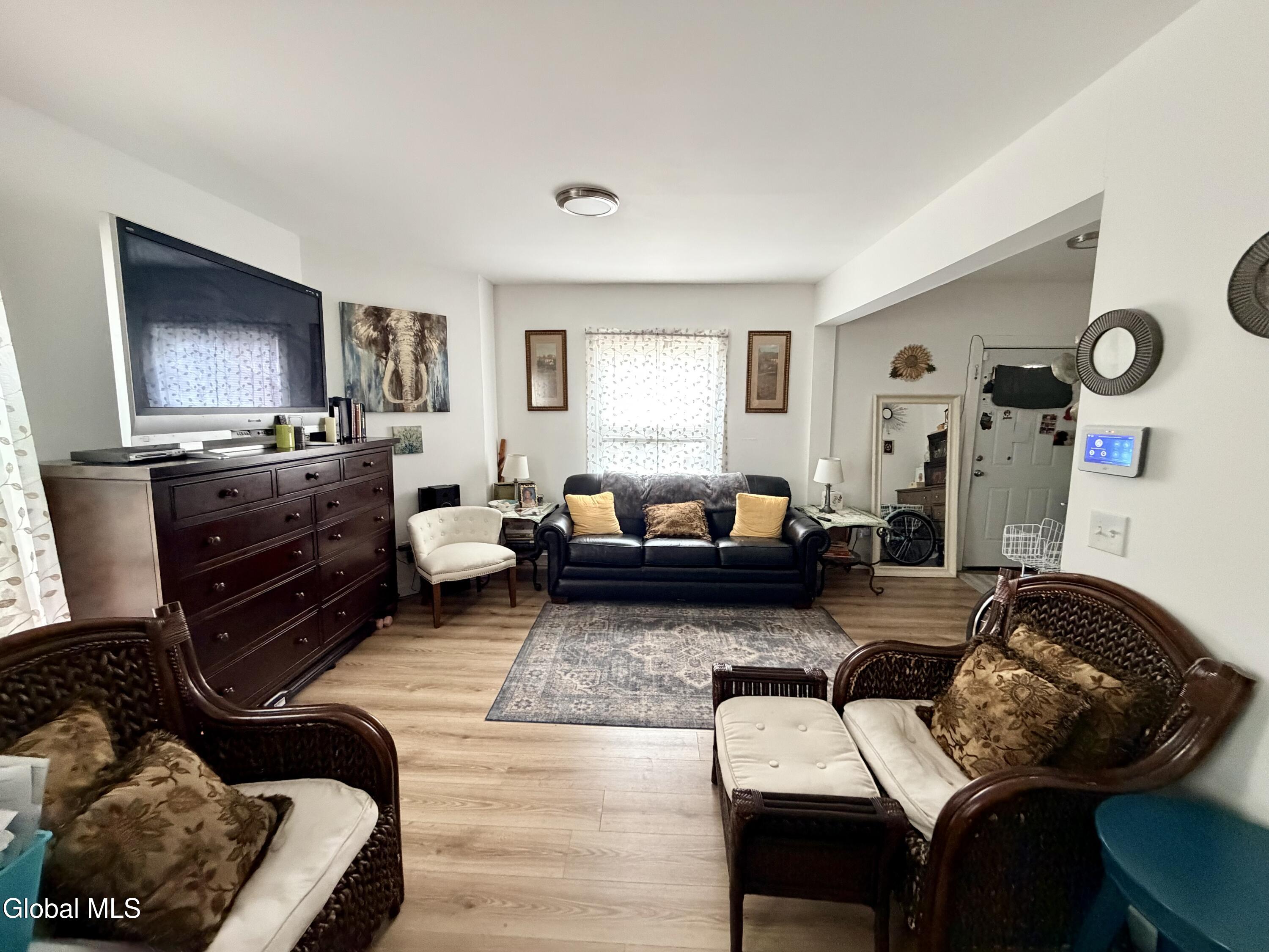 29 Wilson Avenue Amsterdam NY 12010