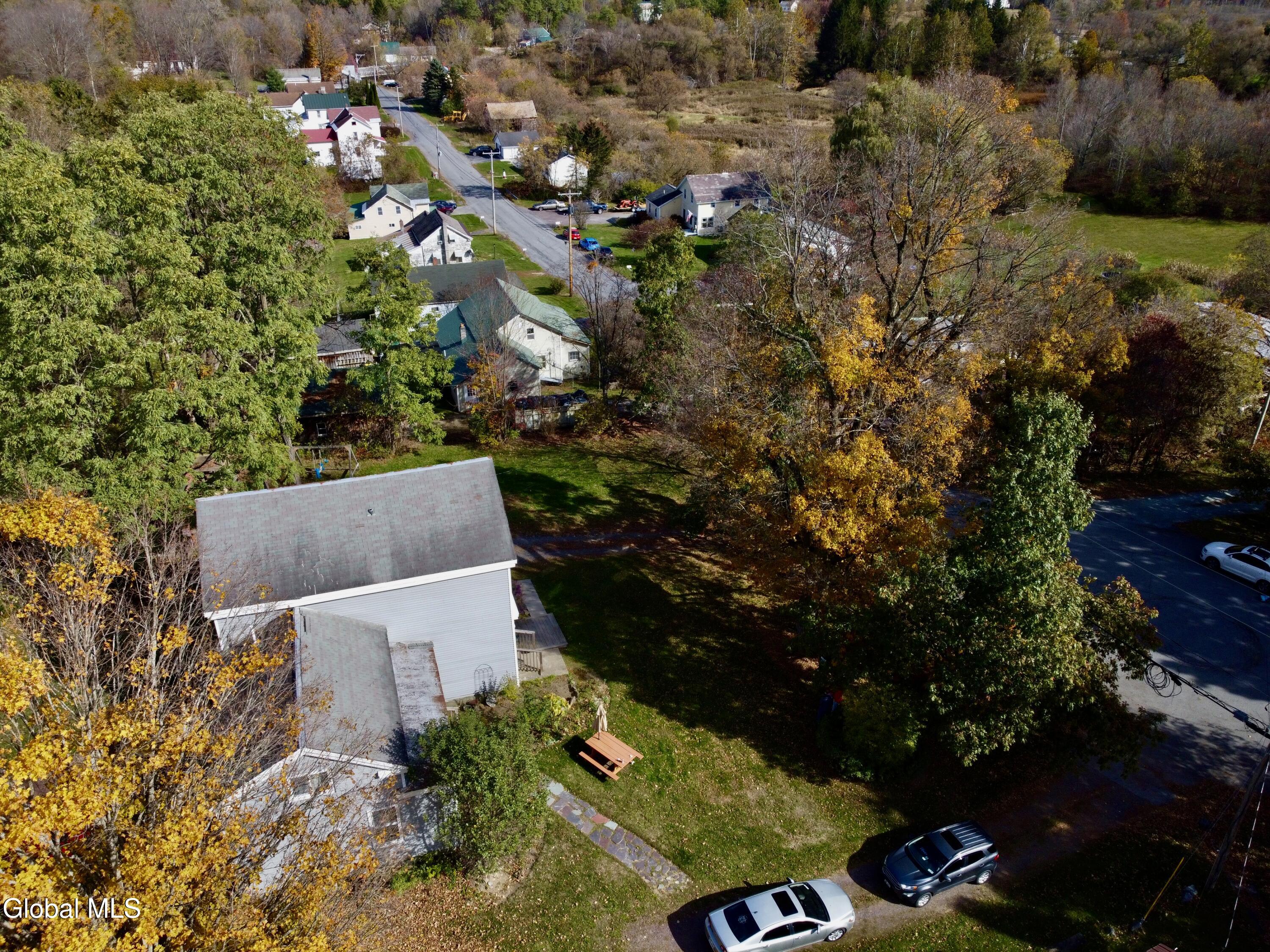 44 Greenfield Lane Hampton NY 12837