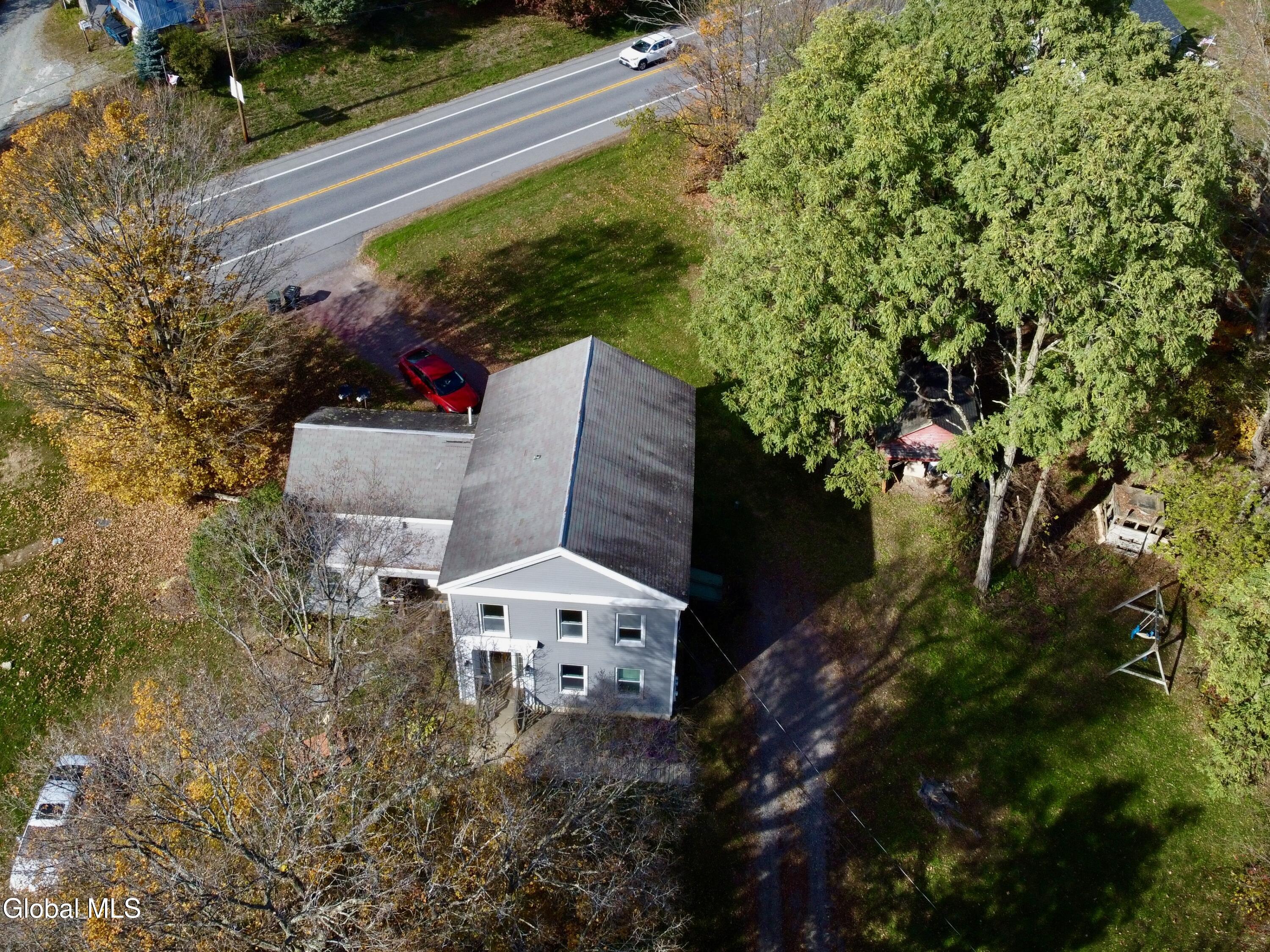 44 Greenfield Lane Hampton NY 12837