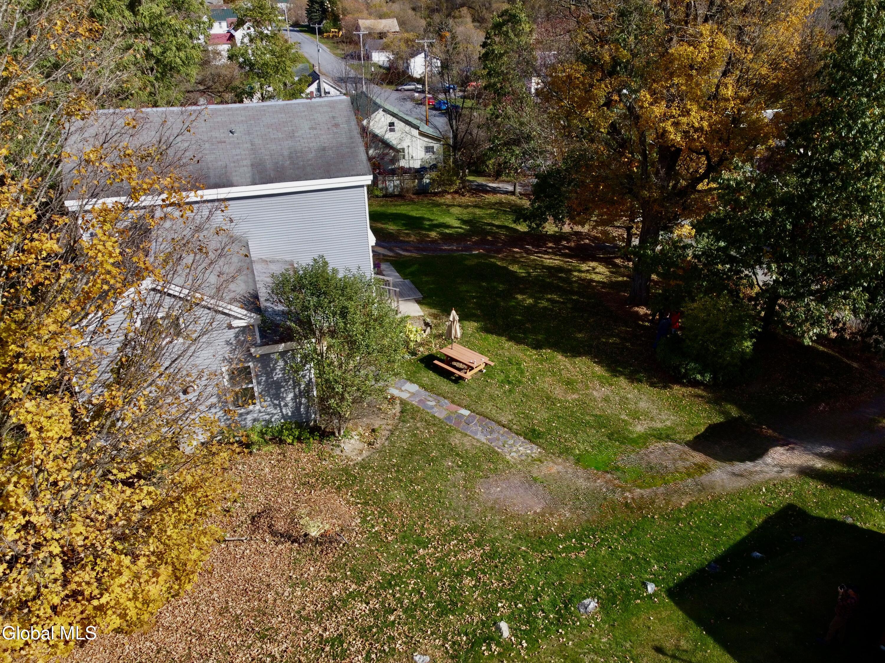44 Greenfield Lane Hampton NY 12837