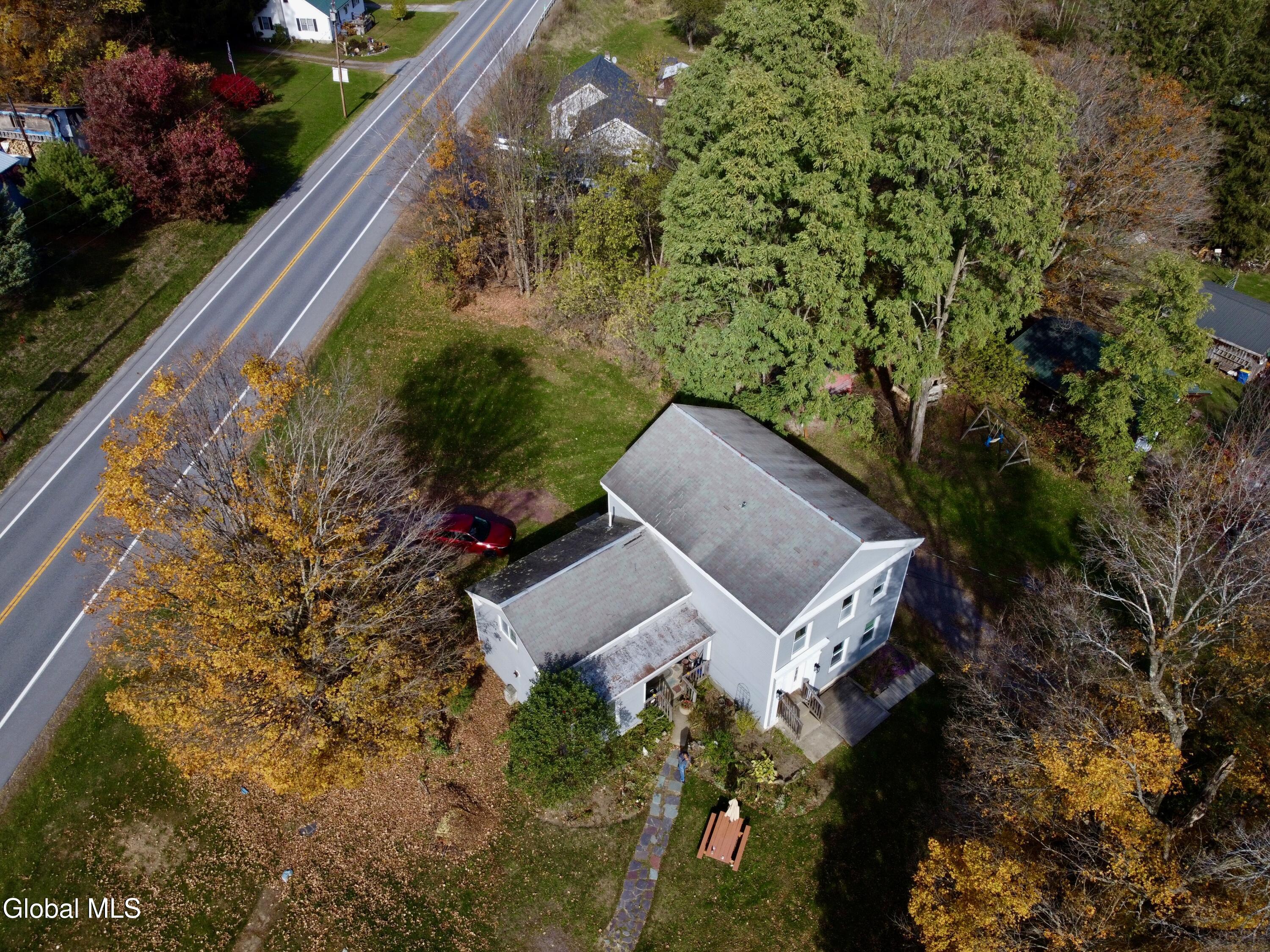 44 Greenfield Lane Hampton NY 12837