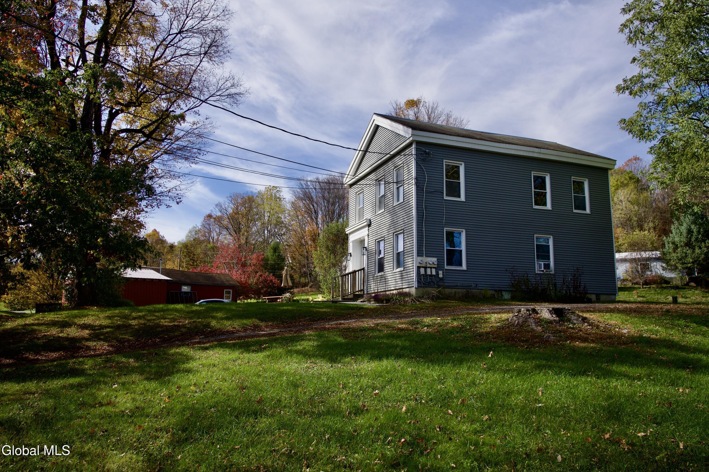 44 Greenfield Lane Hampton NY 12837