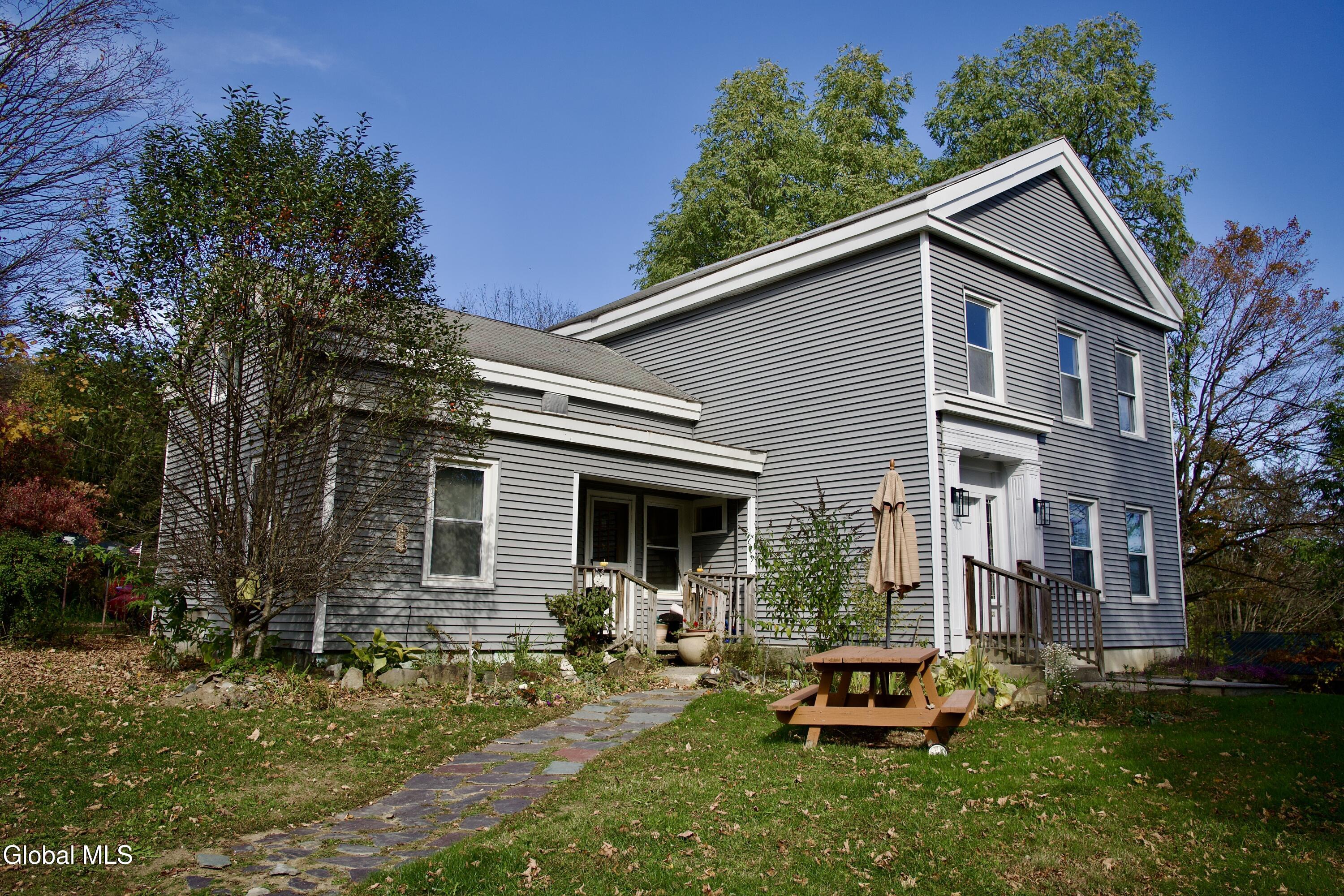 44 Greenfield Lane Hampton NY 12837