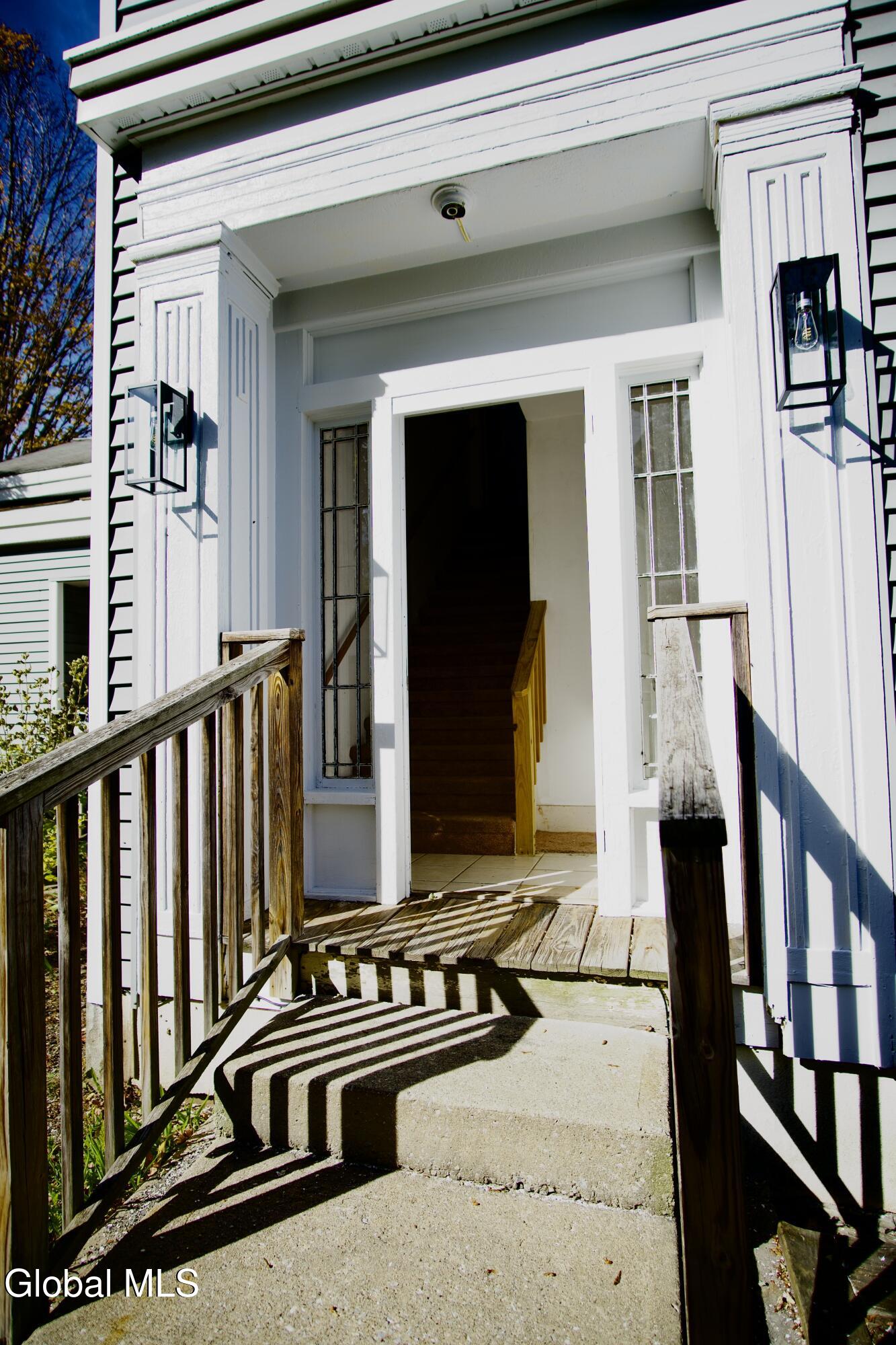 44 Greenfield Lane Hampton NY 12837