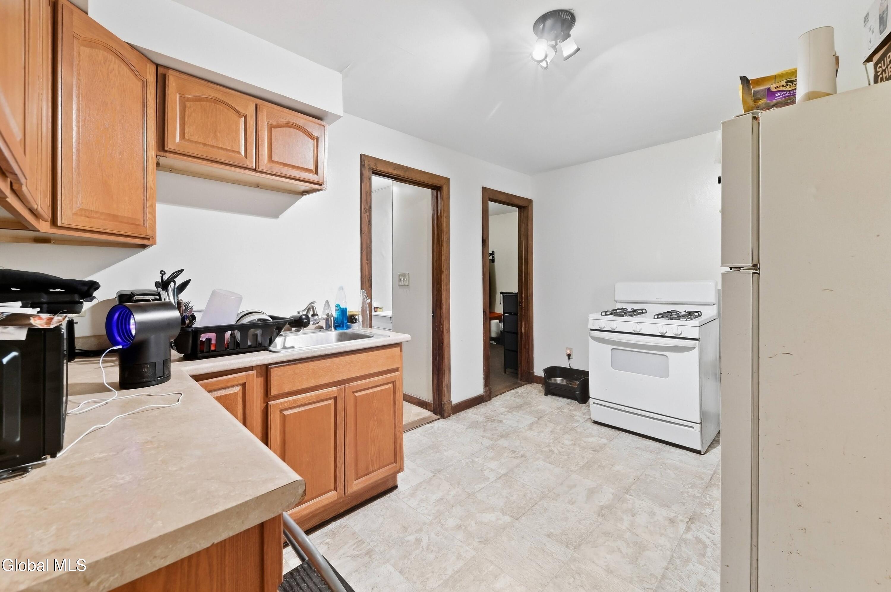 12 E Clinton Street Johnstown NY 12095