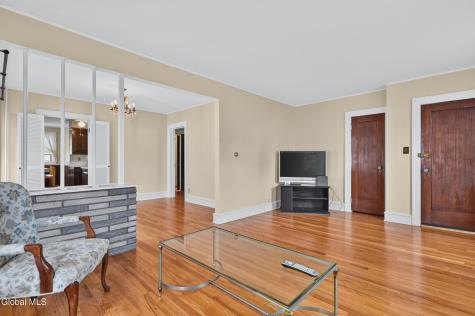 87 Eileen Street Albany NY 12203