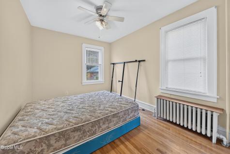 87 Eileen Street Albany NY 12203