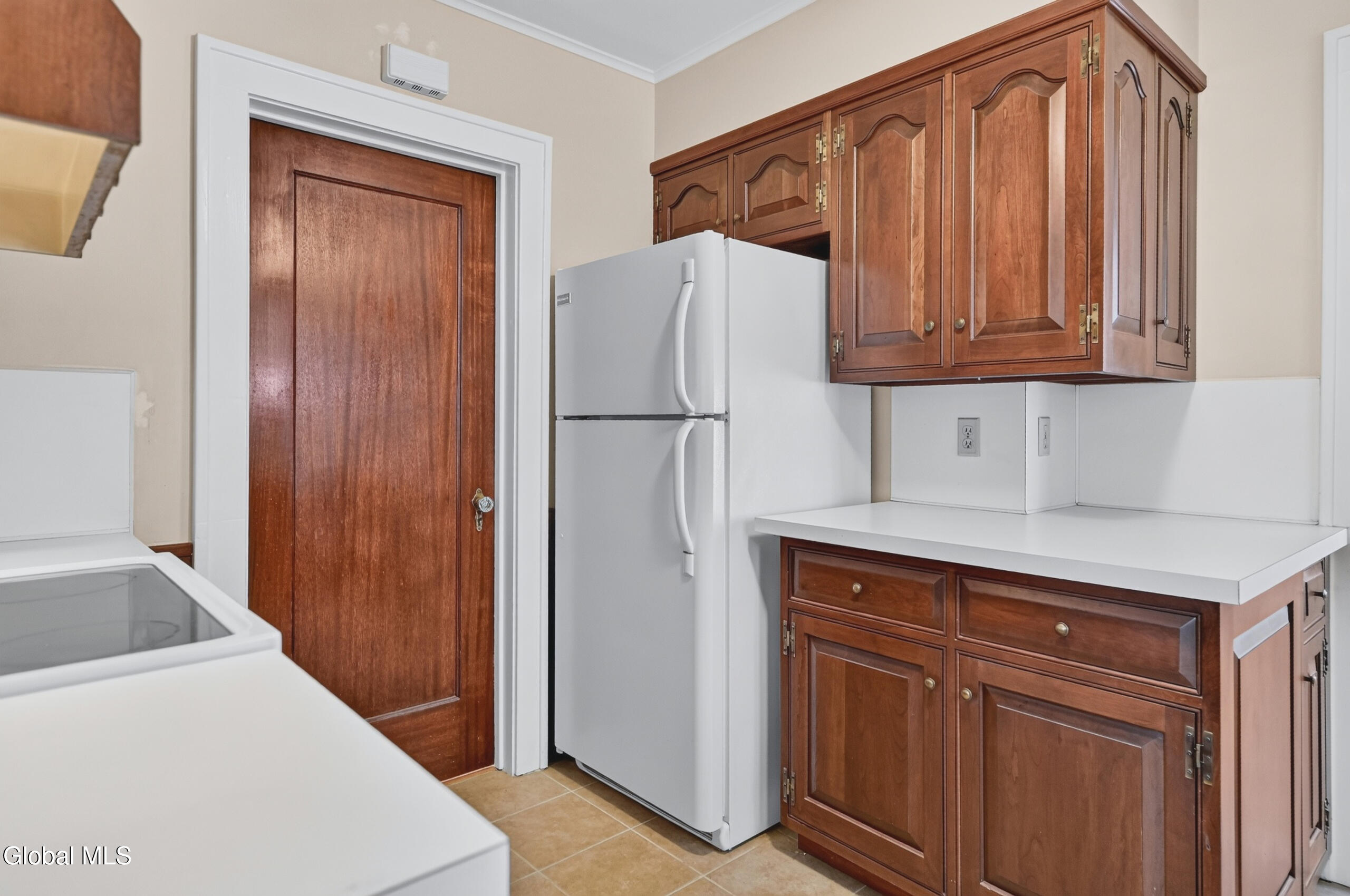87 Eileen Street Albany NY 12203