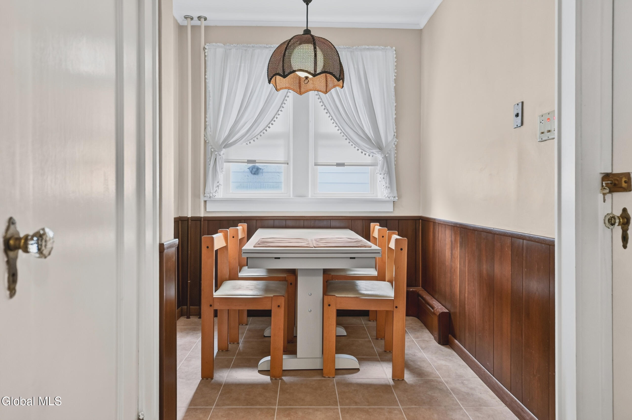 87 Eileen Street Albany NY 12203