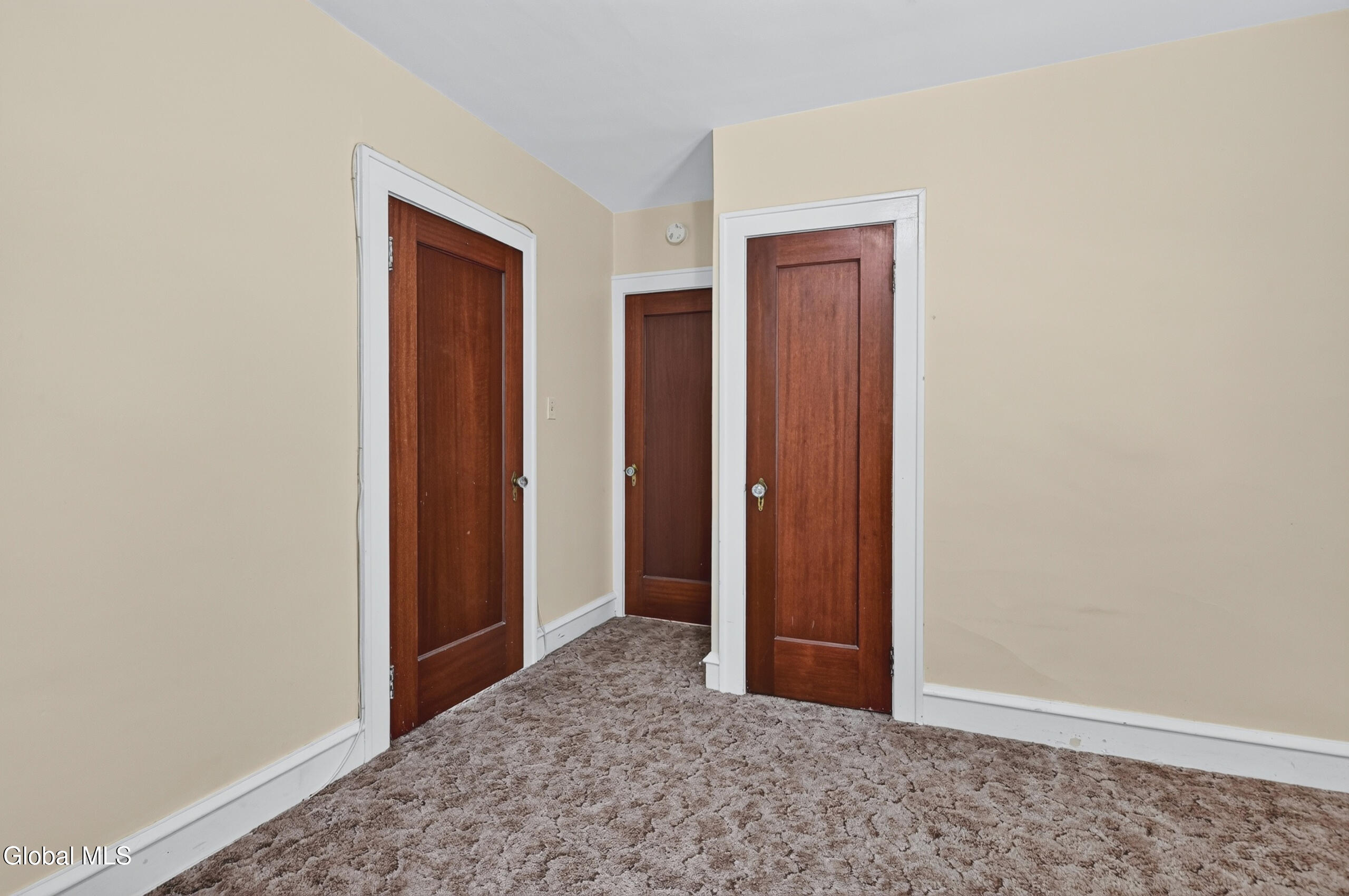 87 Eileen Street Albany NY 12203