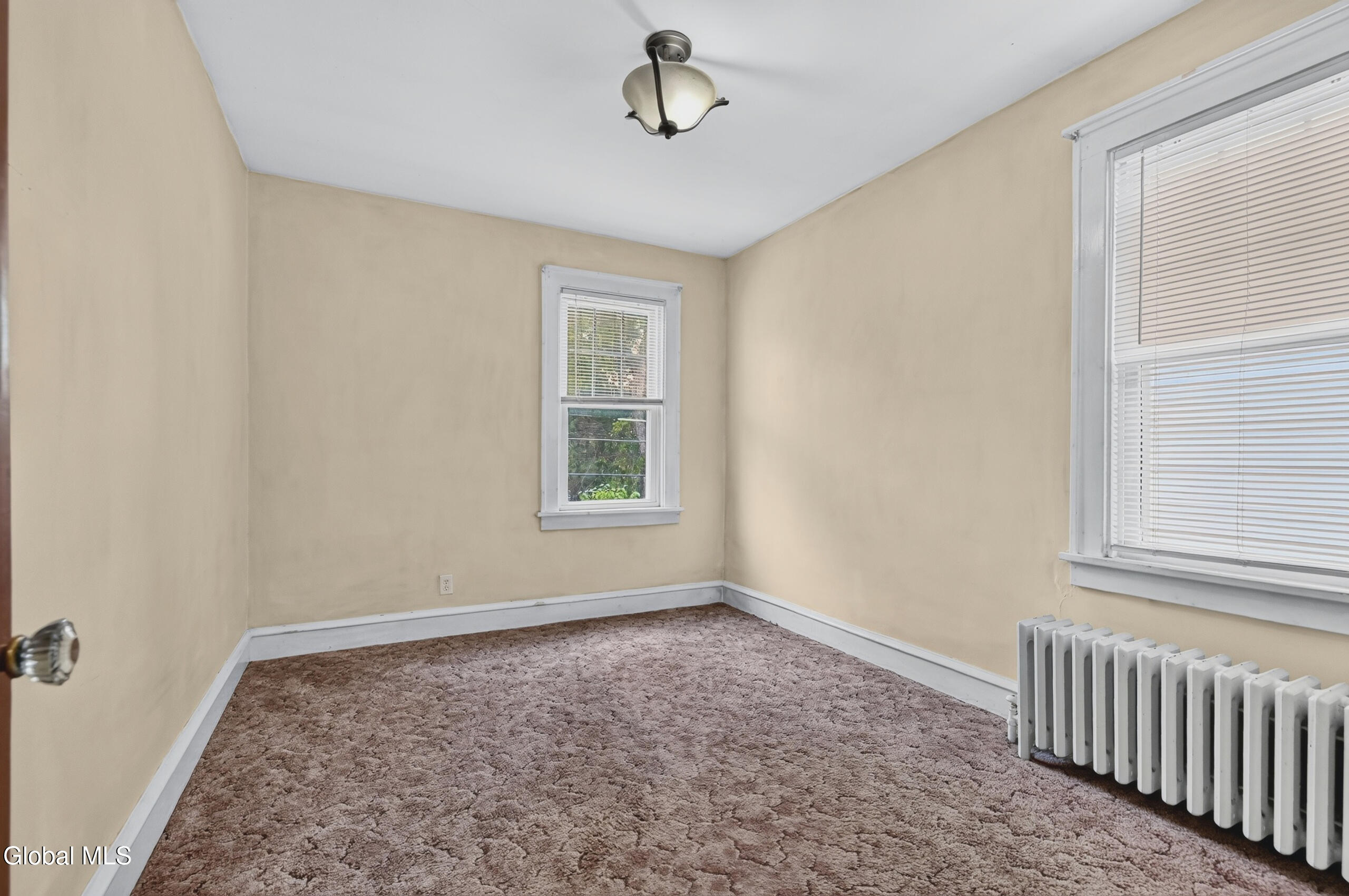 87 Eileen Street Albany NY 12203