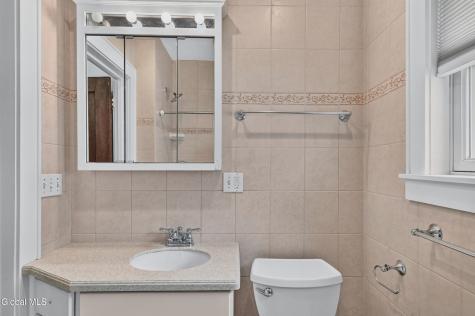 87 Eileen Street Albany NY 12203