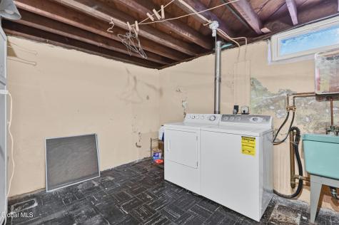 87 Eileen Street Albany NY 12203