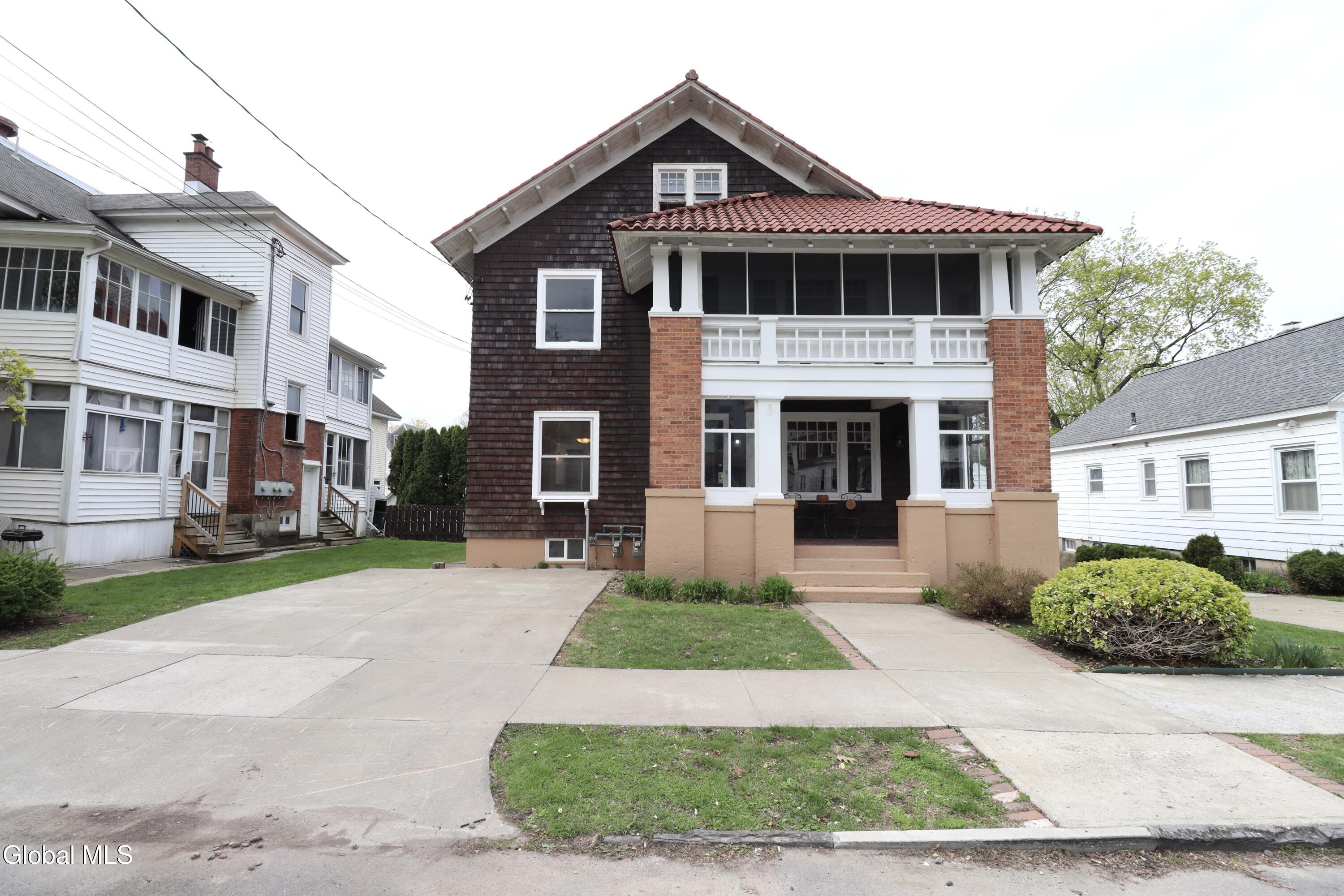 28 Stewart Street Amsterdam NY 12010