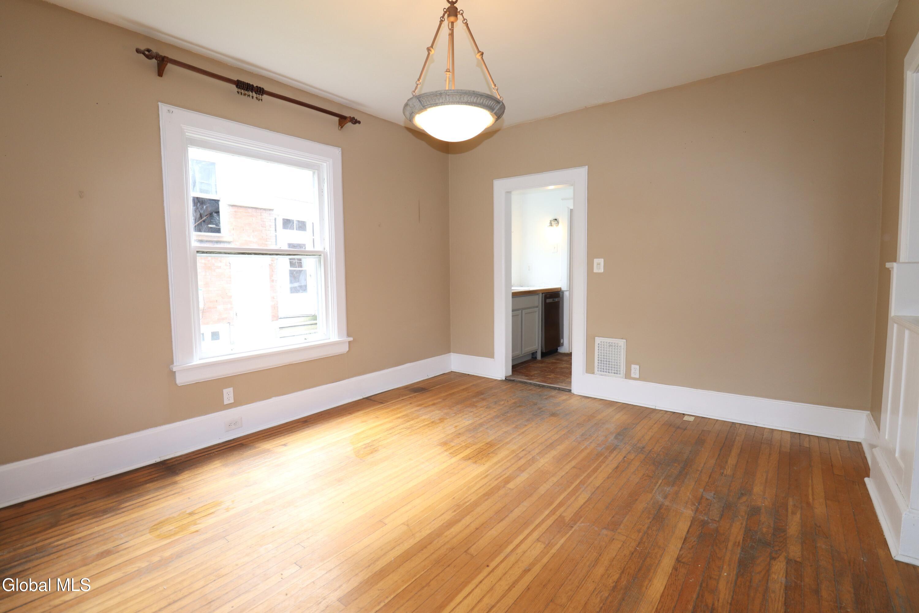 28 Stewart Street Amsterdam NY 12010