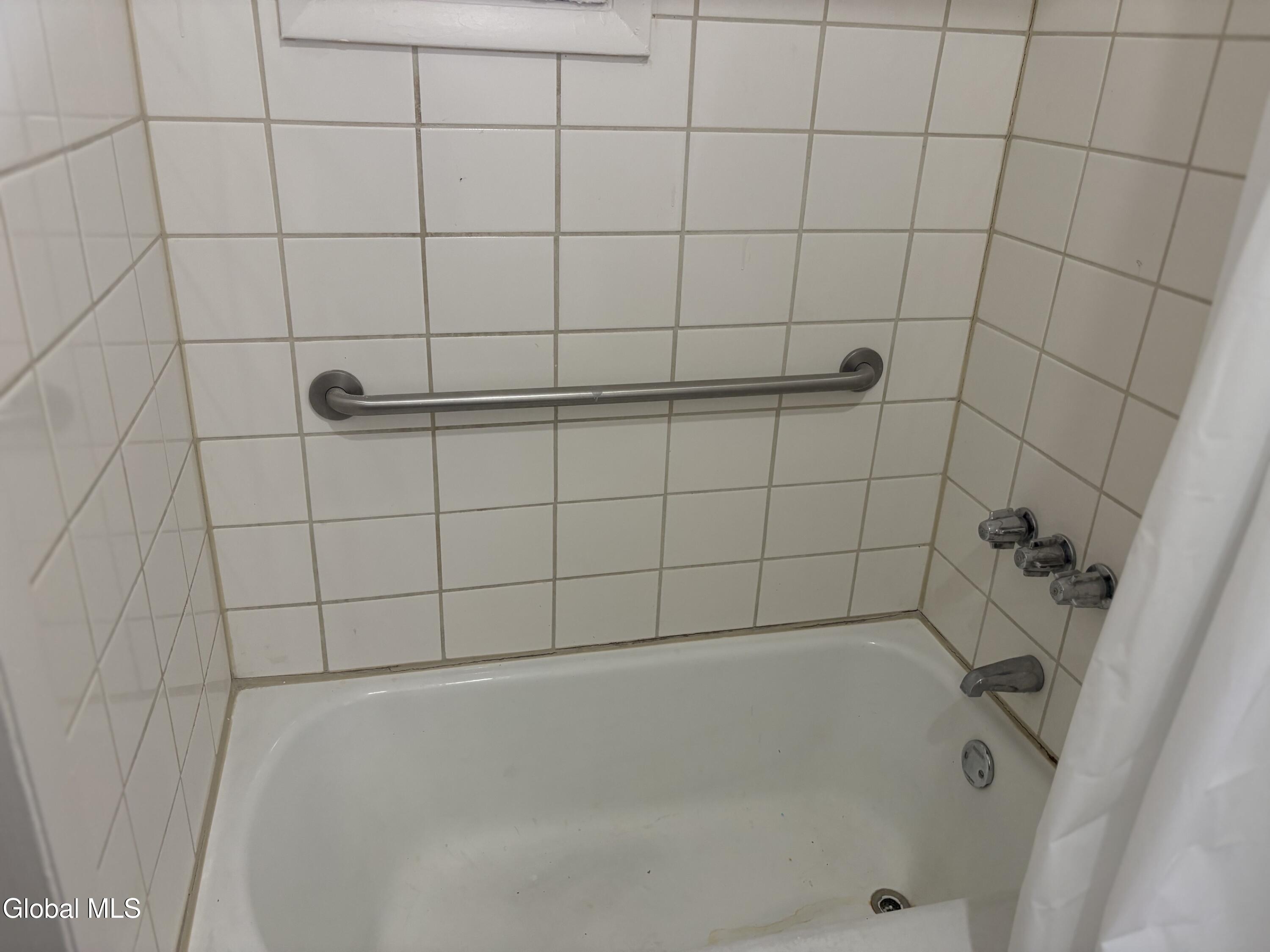 314 Georgetta Dix Schenectady NY 12307