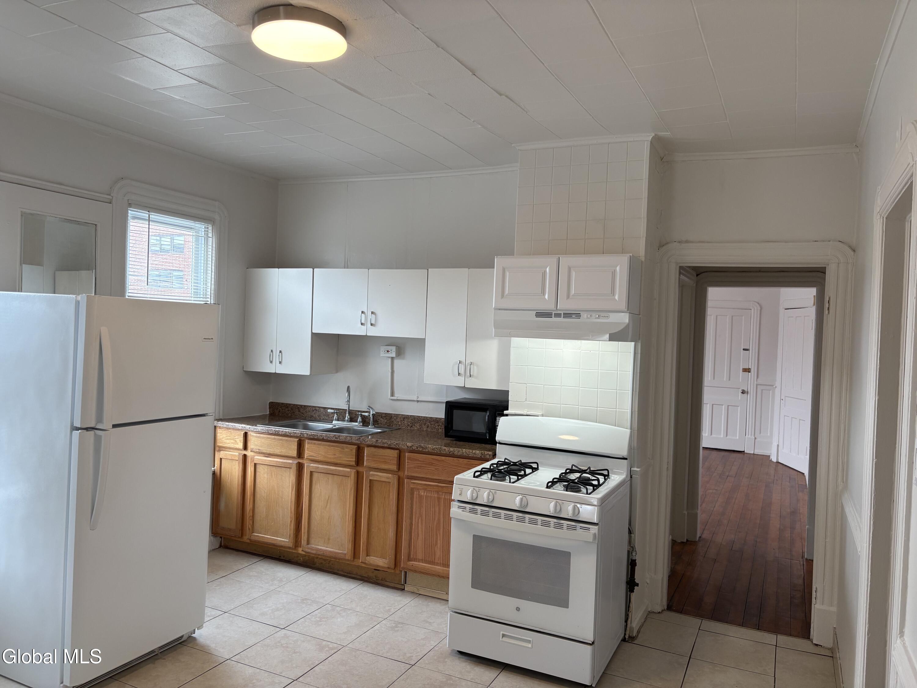 314 Georgetta Dix Schenectady NY 12307