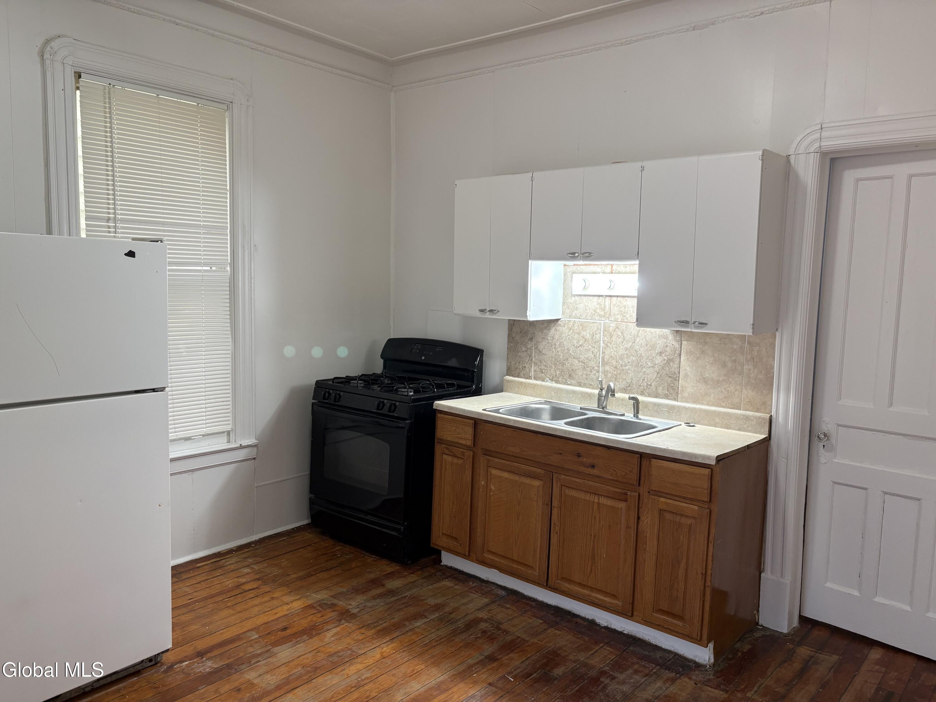314 Georgetta Dix Schenectady NY 12307