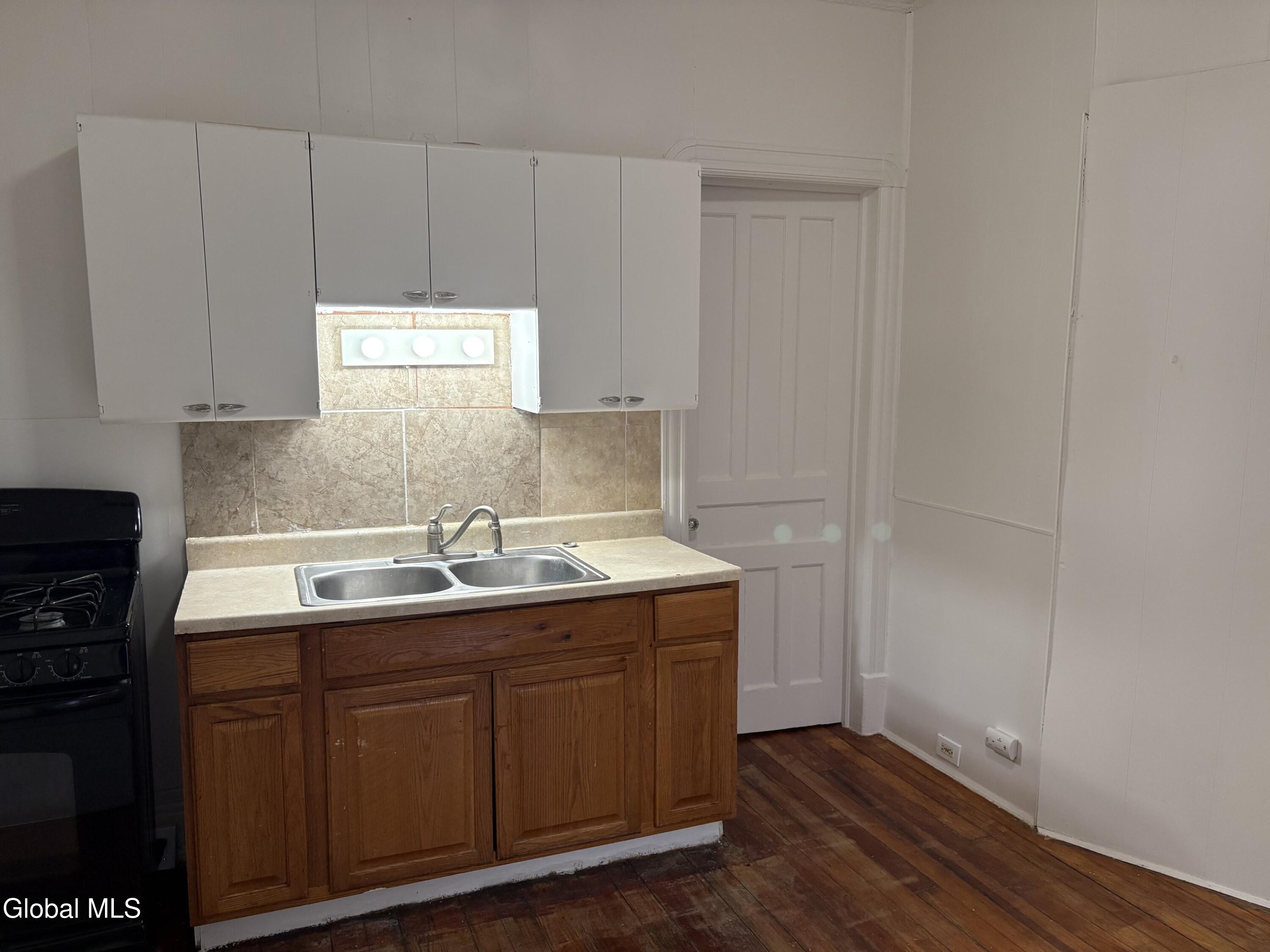 314 Georgetta Dix Schenectady NY 12307