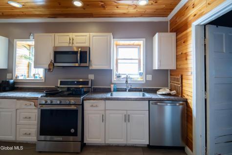 318 1st Street Troy NY 12180