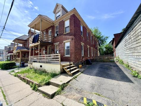 31 Elk Street Amsterdam NY 12010