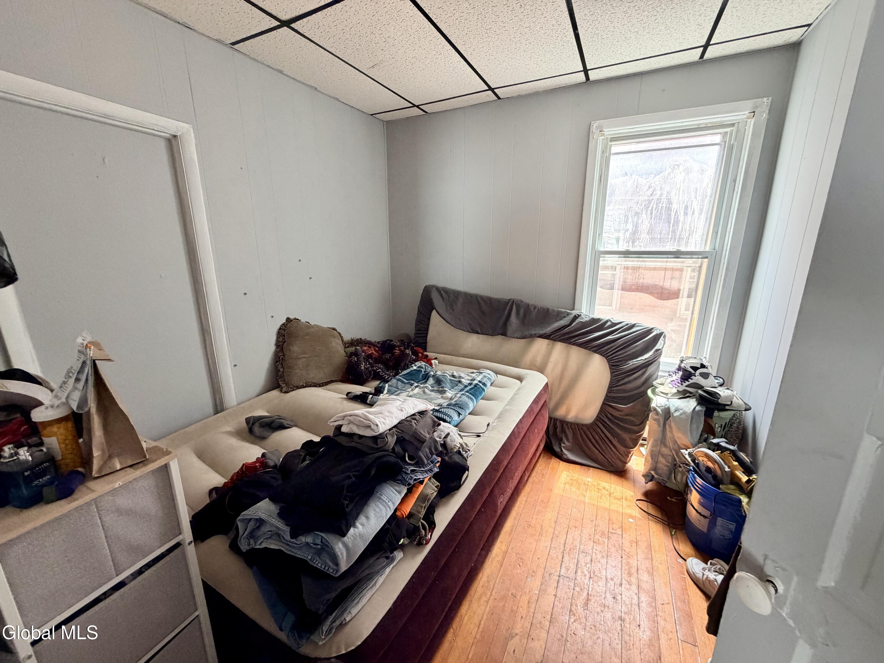 31 Elk Street Amsterdam NY 12010