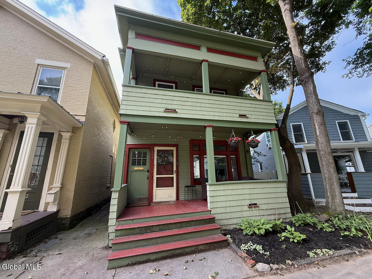 104 Van Dam Street Saratoga Springs NY 12866