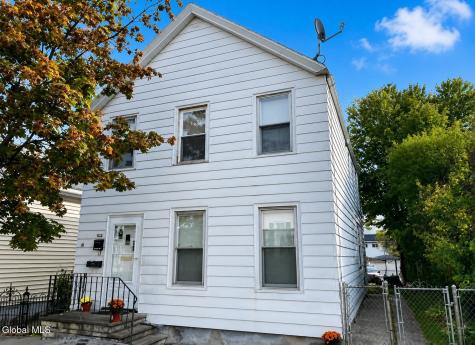 1522 7th Avenue Watervliet NY 12189