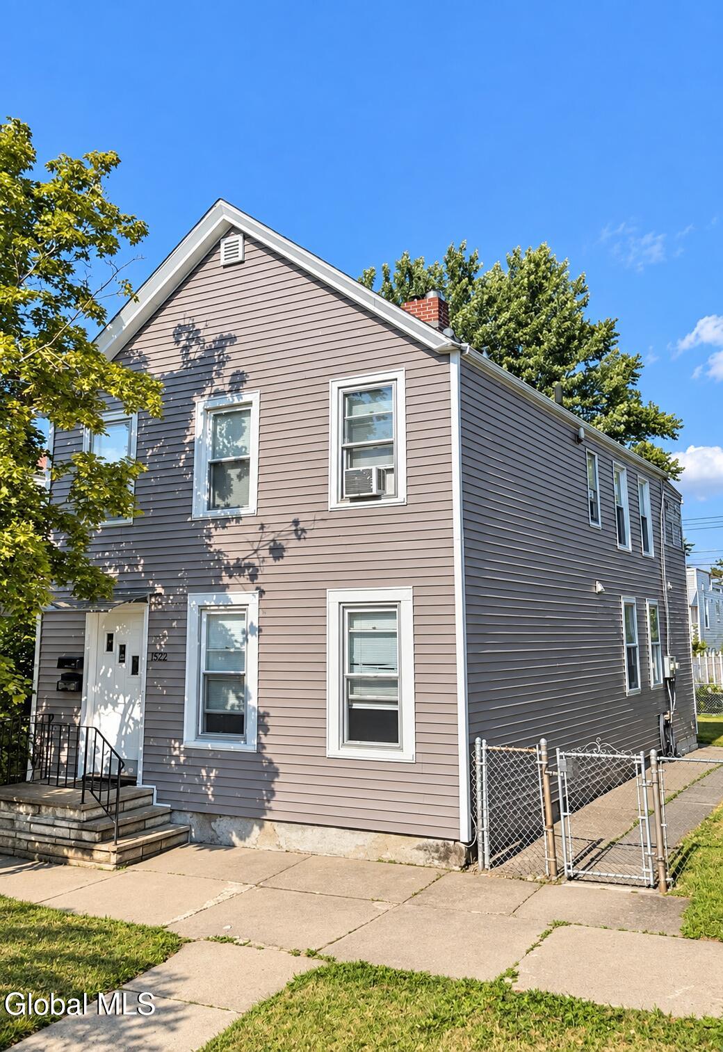 1522 7th Avenue Watervliet NY 12189