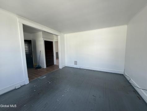 30 Mcclellan Avenue Amsterdam NY 12010